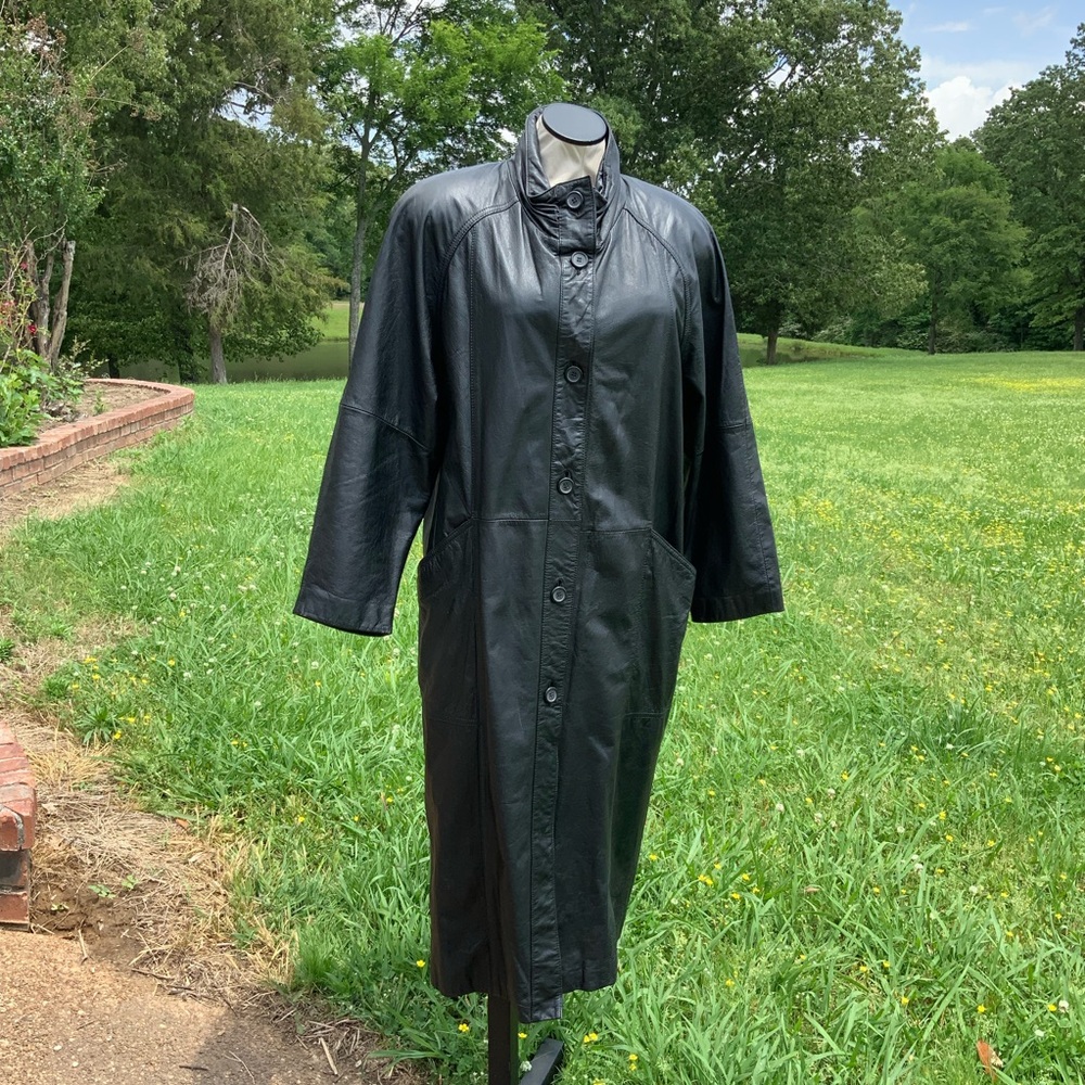 Vintage Pelle 80’s Black Leather Long Trench Coat Size L
